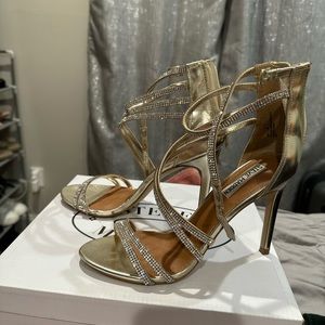 Steve Madden gold heels